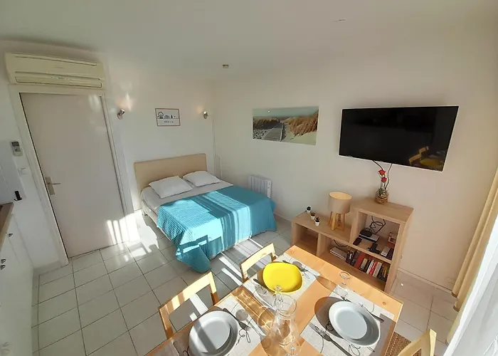 Village Naturiste Farniente * Agde